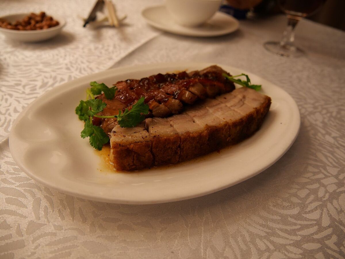 Illustrative photo of sliced char siu and roast pork